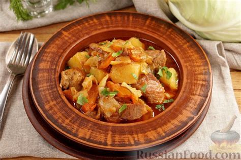 Жаркое из свинины с капустой: быстрый и вкусный обед