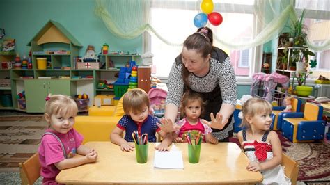 Плохой воспитатель в детском саду