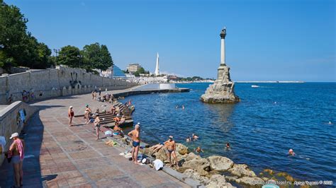 Прекрасное расположение в центре города или на берегу моря