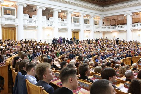 Принятие Рабле академическим сообществом и массовая популярность